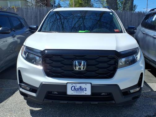 Platinum White Pearl 2023 Honda Passport