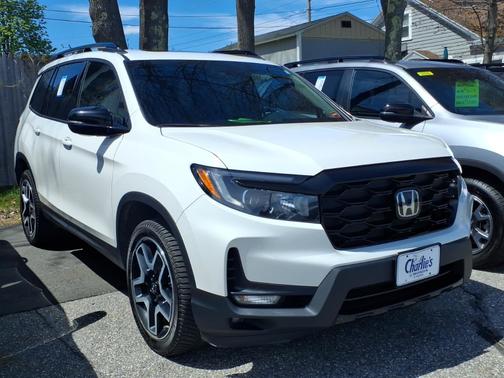 Platinum White Pearl 2023 Honda Passport