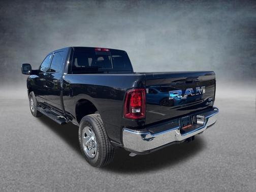 Diamond Black 2026 RAM 2500 Tradesman