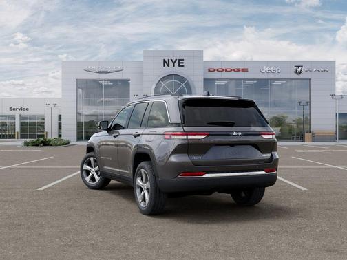 Metallic 2026 Jeep Grand Cherokee Limited