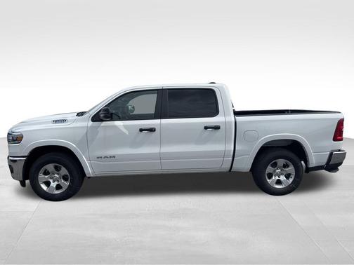 Bright White Clearcoat 2026 RAM 1500 Big Horn/Lone Star
