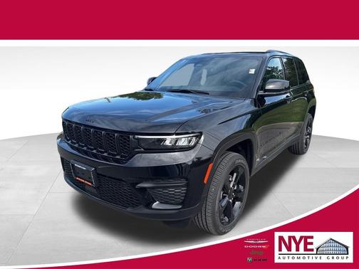2025 Jeep Grand Cherokee Laredo