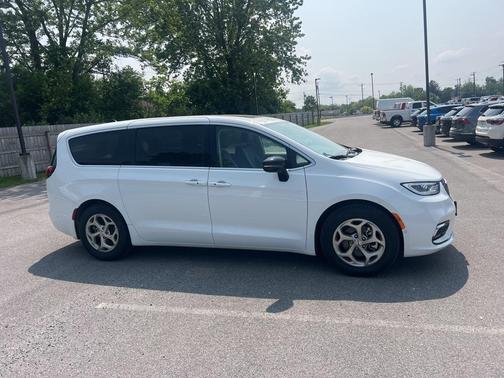 2024 Chrysler Pacifica Limited