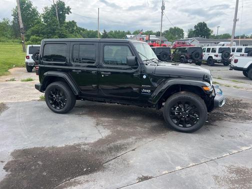 Black Clearcoat 2024 Jeep Wrangler 4xe Sahara