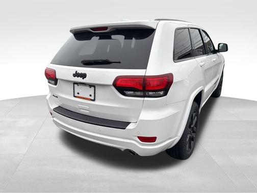 2022 Jeep Grand Cherokee WK Laredo