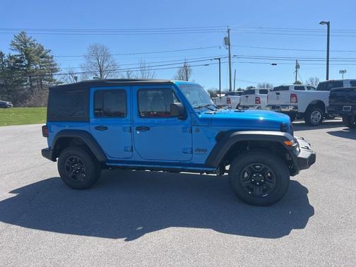 2025 Jeep Wrangler Sport