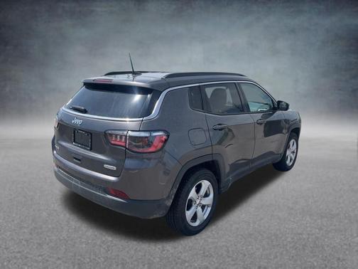 Granite Crystal Clearcoat Metallic 2021 Jeep Compass Latitude