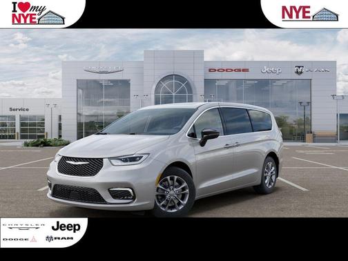 Silver Mist Clearcoat 2026 Chrysler Pacifica Select