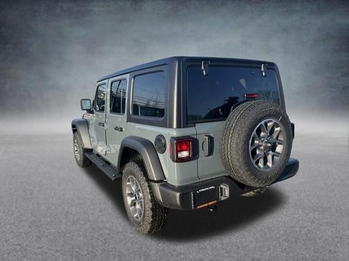 Granite Crystal Clearcoat Metallic 2026 Jeep Wrangler Sport