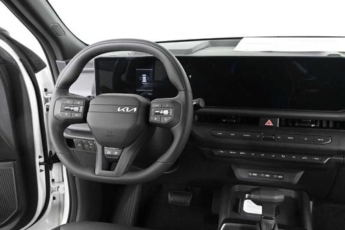 Snow White Pearl 2027 Kia Seltos X-Line