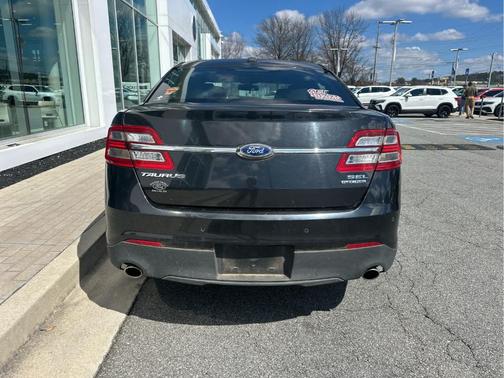 2014 Ford Taurus SEL