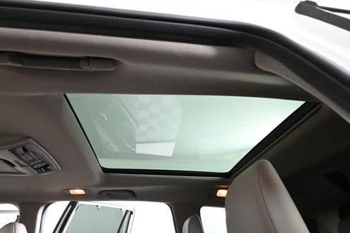 White Diamond Pearl 2017 Honda Pilot Elite