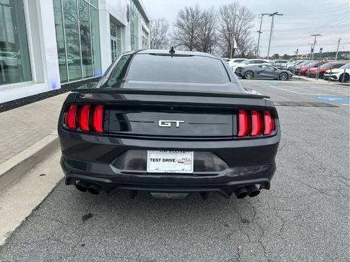 2022 Ford Mustang GT Premium