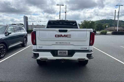 Summit White 2021 GMC Sierra 1500 AT4