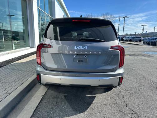 2023 Kia Telluride LX
