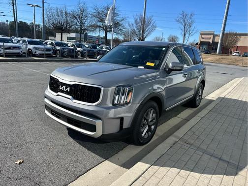 2023 Kia Telluride LX