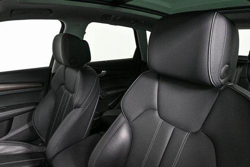 2023 Audi Q5 e 55 S line quattro Premium