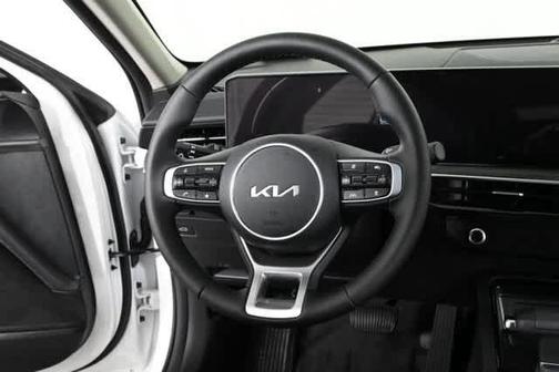 2026 Kia K5 EX