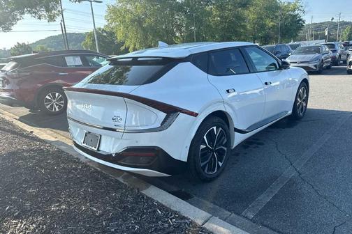 Snow White Pearl 2023 Kia EV6 GT-Line