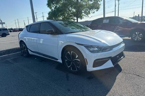 Snow White Pearl 2023 Kia EV6 GT-Line