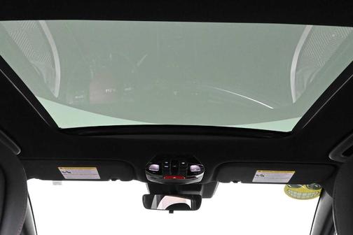 Snow White Pearl 2025 Kia K4 GT-Line