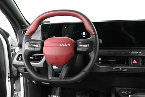 Snow White Pearl 2025 Kia K4 GT-Line