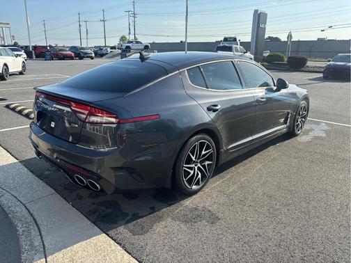 Metal 2023 Kia Stinger GT-Line