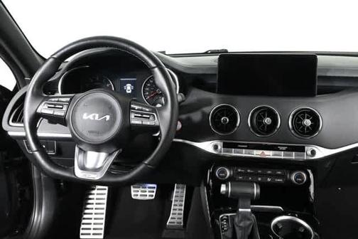 Metal 2023 Kia Stinger GT-Line