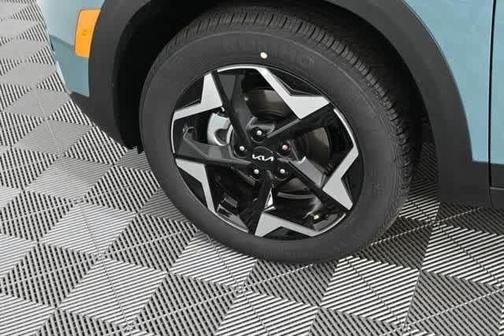 2025 Kia Seltos EX