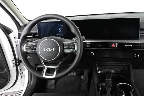 Snow White Pearl 2026 Kia K5 LXS
