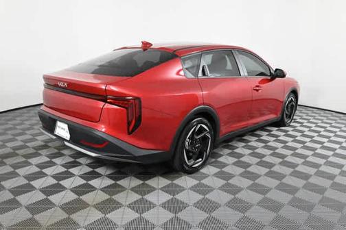 Currant Red 2025 Kia K4 EX
