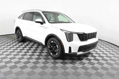 Glacial White Pearl 2026 Kia Sorento S
