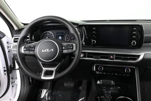 2024 Kia K5 LXS