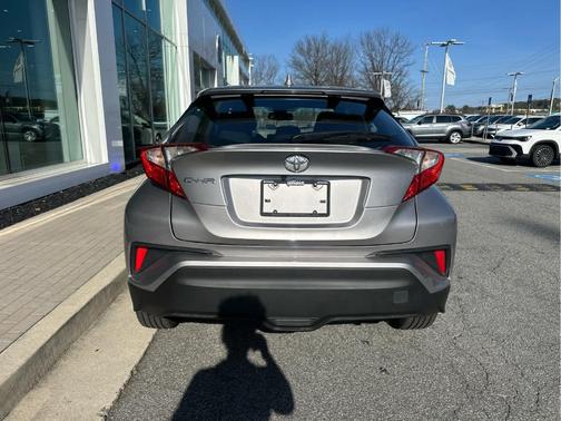 2019 Toyota C-HR LE