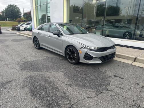 2022 Kia K5 GT-Line