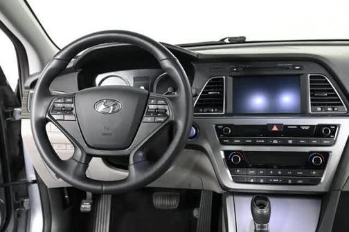 2016 Hyundai SONATA Limited