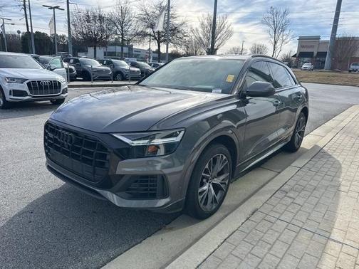 2021 Audi Q8 55 Premium