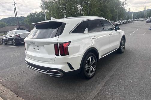 Snow White Pearl 2023 Kia Sorento Hybrid EX