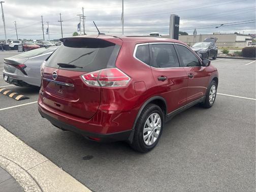 Cayenne Red 2016 Nissan Rogue S
