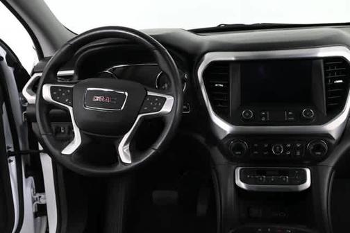 2022 GMC Acadia SLT