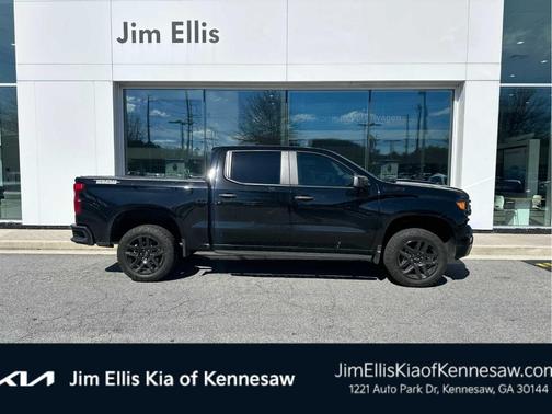 2023 Chevrolet Silverado 1500 Custom Trail Boss