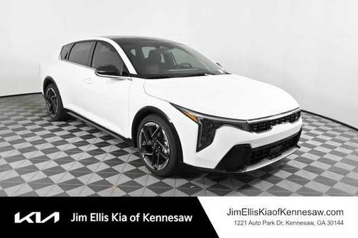 2026 Kia K4 GT-LINE