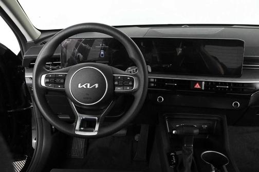 Aurora Black Pearl 2026 Kia K5 LXS