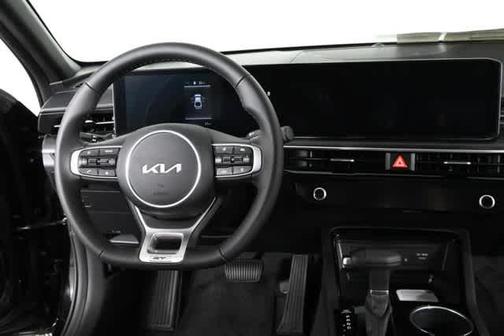 Aurora Black Pearl 2026 Kia K5 GT-Line