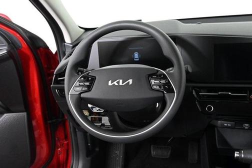 2025 Kia Niro LX