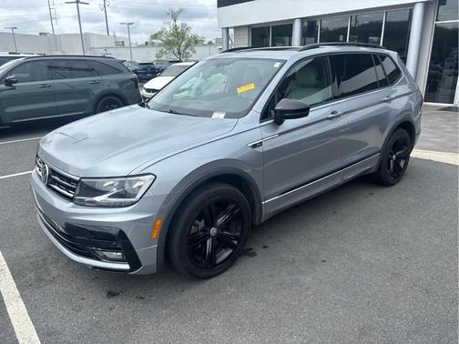 2019 Volkswagen Tiguan 2.0T SEL R-Line Black