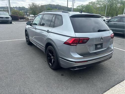 2019 Volkswagen Tiguan 2.0T SEL R-Line Black