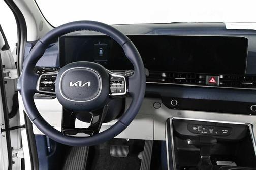 Snow White Pearl 2026 Kia Carnival EX