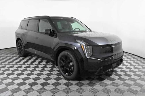 Metal 2026 Kia EV9 Land