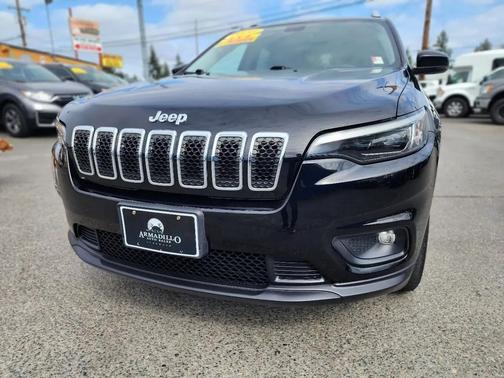 Diamond Black Crystal Pearlcoat 2020 Jeep Cherokee Latitude Plus
